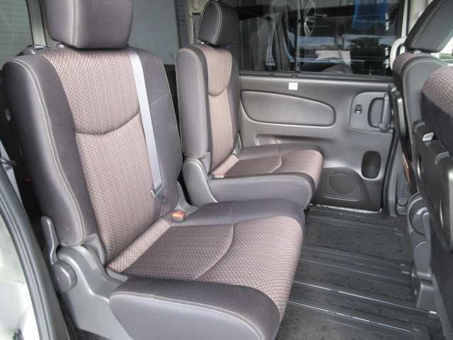 日産 セレナ ２．０ ハイウェイスター Ｓ－ＨＹＢＲＩＤ アドバンストセーフティ パッケージ H26年 (関東) 99