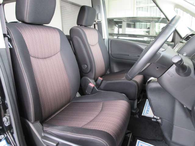 日産 セレナ ２．０ ハイウェイスター Ｖセレクション＋ＳＡＦＥＴＹ Ｓ－ＨＹＢＲＩＤ H28年 (関東) 99