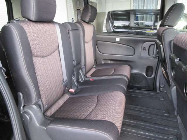 日産 セレナ ２．０ ハイウェイスター Ｖセレクション＋ＳＡＦＥＴＹ Ｓ－ＨＹＢＲＩＤ H28年 (関東) 99