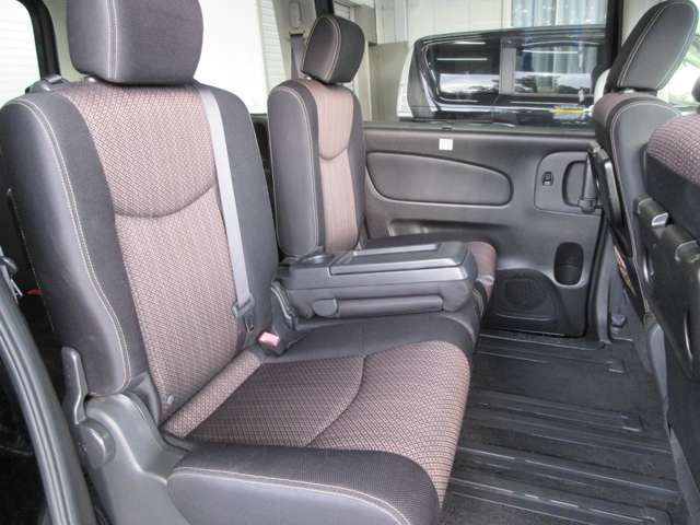 日産 セレナ ２．０ ハイウェイスター Ｖセレクション＋ＳＡＦＥＴＹ Ｓ－ＨＹＢＲＩＤ H28年 (関東) 99