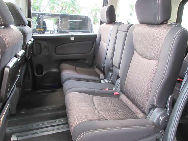 日産 セレナ ２．０ ハイウェイスター Ｖセレクション＋ＳＡＦＥＴＹ Ｓ－ＨＹＢＲＩＤ H28年 (関東) 99