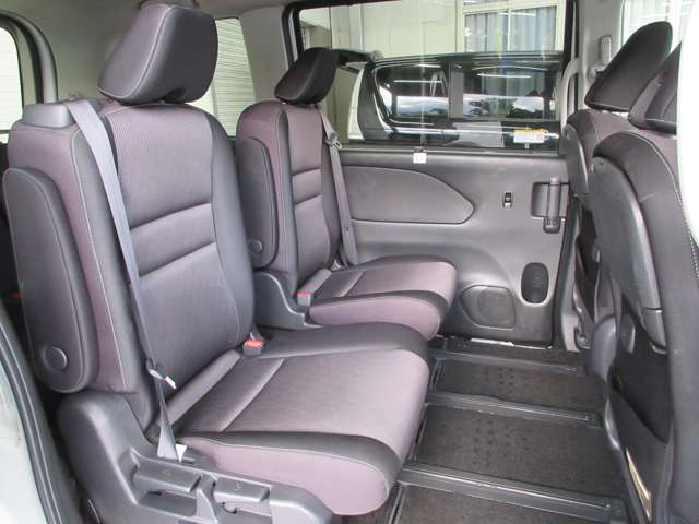 日産 セレナ １．２ Ｅ－ＰＯＷＥＲ ハイウェイスター Ｖ H30年 (関東) 99