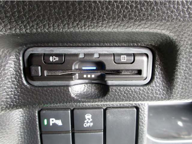 ホンダ Ｎ　ＢＯＸ カスタム ６６０ Ｌ ターボ R3年 (関東) 99