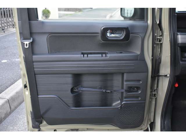 ホンダ Ｎ−ＶＡＮ ６６０ ＋スタイル ファン ４ＷＤ R1年 (近畿) 99
