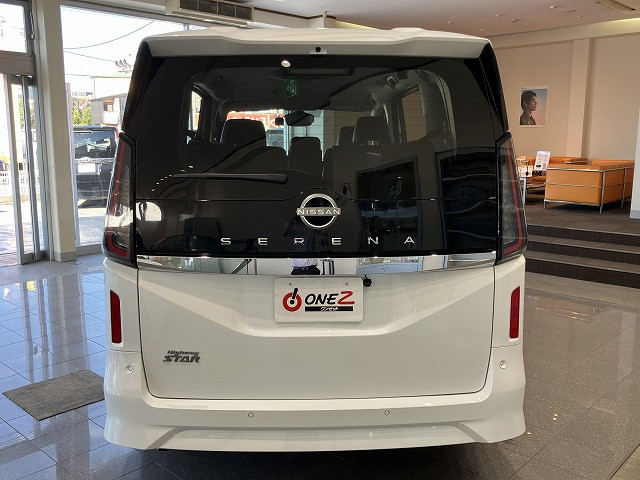 日産 セレナ ２．０ ハイウェイスターＶ R8年 (近畿) 99
