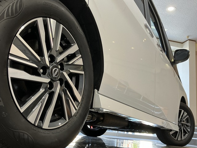 日産 セレナ ２．０ ハイウェイスターＶ R8年 (近畿) 99