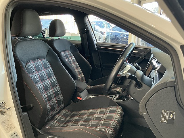 フォルクスワーゲン ゴルフ ＧＴＩ　ダイナミック H30年 (近畿) 99