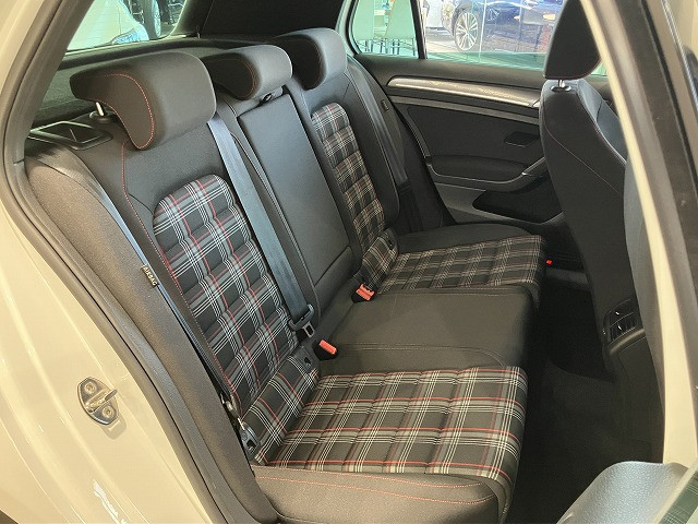 フォルクスワーゲン ゴルフ ＧＴＩ　ダイナミック H30年 (近畿) 99