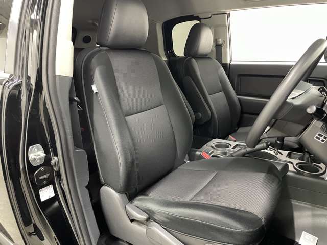 トヨタ ＦＪ　クルーザー ４．０ ４ＷＤ H27年 () 99