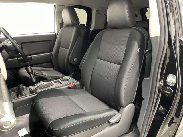 トヨタ ＦＪ　クルーザー ４．０ ４ＷＤ H27年 () 99