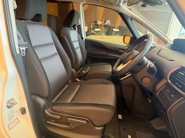 日産 セレナ １．２ Ｅ－ＰＯＷＥＲ ハイウェイスター Ｖ R3年 (近畿) 99