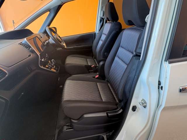日産 セレナ １．２ Ｅ－ＰＯＷＥＲ ハイウェイスター Ｖ R3年 (近畿) 99