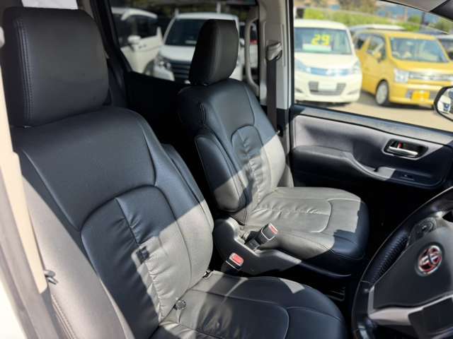 トヨタ ヴォクシー ２．０ ＺＳ H26年 (近畿) 99