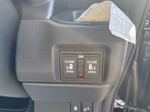 ホンダ Ｎ　ＢＯＸ カスタム ６６０ R8年 (近畿) 99
