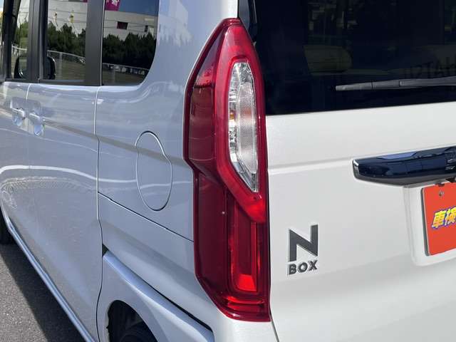 ホンダ Ｎ　ＢＯＸ カスタム ６６０ Ｇ Ｌ ホンダセンシング R1年 (中国) 99