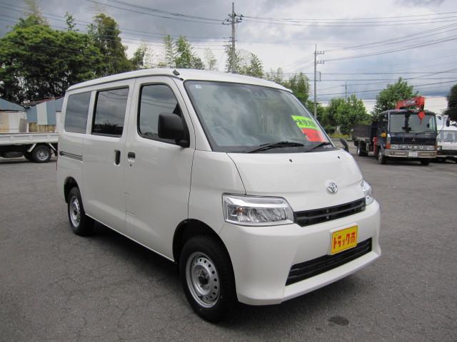 トヨタ タウンエースバン １ R8年 (関東) 99