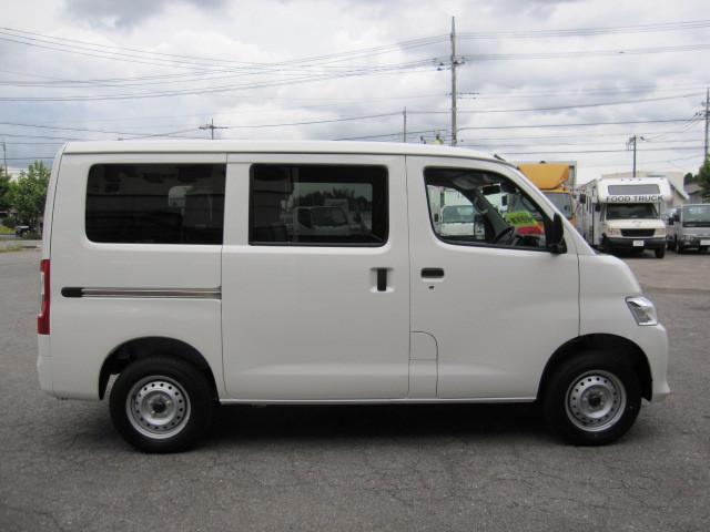 トヨタ タウンエースバン １ R8年 (関東) 99
