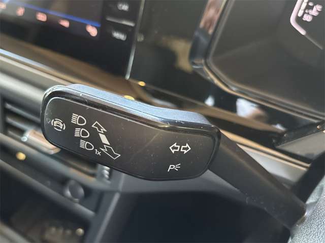 フォルクスワーゲン ポロ ＴＳＩ　ハイライン R3年 (近畿) 99