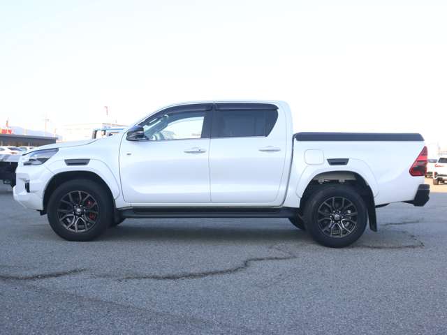 トヨタ ハイラックス ２．４ Ｚ ＧＲスポーツ ディーゼルターボ ４ＷＤ R6年 (近畿) 99