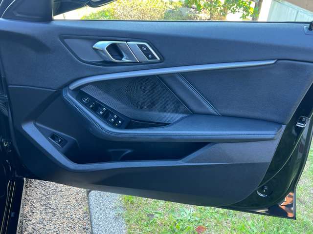 ＢＭＷ １シリーズ １１８Ｄ Ｍスポーツ エディション ジョイ プラス ディーゼルターボ R3年 (近畿) 99