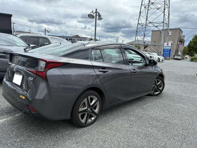 トヨタ プリウス １．８ Ｓ ツーリングセレクション R1年 (近畿) 99