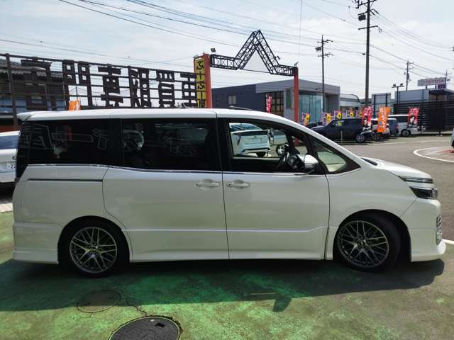 トヨタ ヴォクシー ２．０ ＺＳ H28年 (近畿) 99