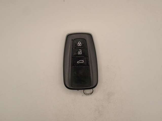 トヨタ カムリ ２．５ Ｇ H30年 () 99