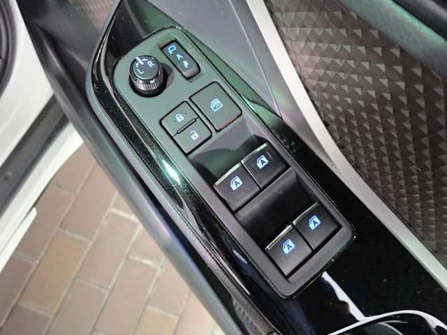トヨタ Ｃ−ＨＲ ハイブリッド １．８ Ｇ H30年 () 99