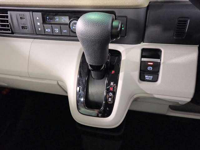 ホンダ Ｎ　ＢＯＸ ６６０ R5年 (近畿) 99