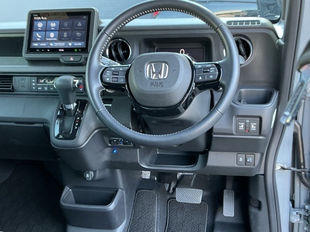 ホンダ Ｎ　ＢＯＸ カスタム ６６０ ターボ コーディネートスタイル モノトーン R5年 (近畿) 99