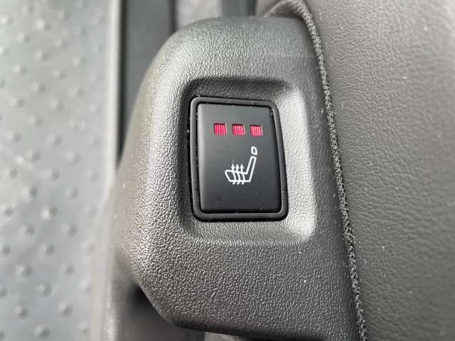 日産 セレナ １．４ Ｅ－ＰＯＷＥＲ ハイウェイスターＶ R6年 () 99