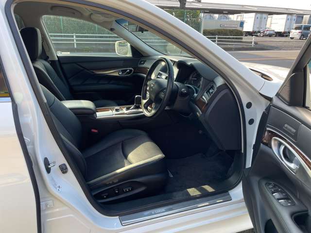 日産 フーガ ３．７ ３７０ＧＴ H21年 (関東) 99