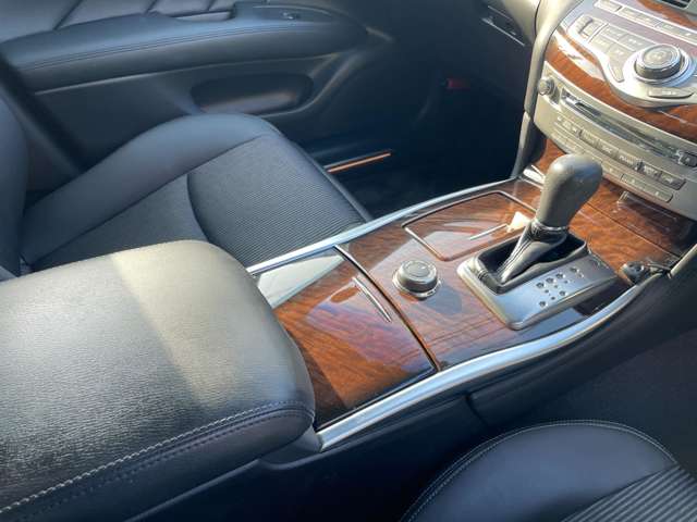 日産 フーガ ３．７ ３７０ＧＴ H21年 (関東) 99