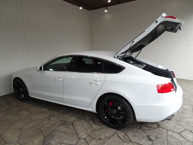 アウディ Ａ５　スポーツバック ２．０ ＴＦＳＩ クワトロ Ｓラインパッケージ ４ＷＤ H24年 (関東) 99