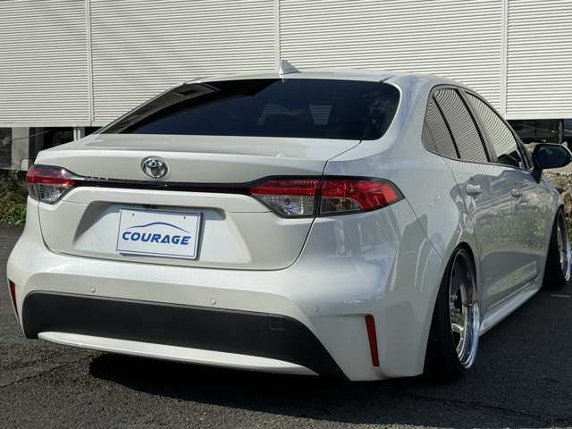 トヨタ カローラ １．８ Ｓ R1年 (関東) 99