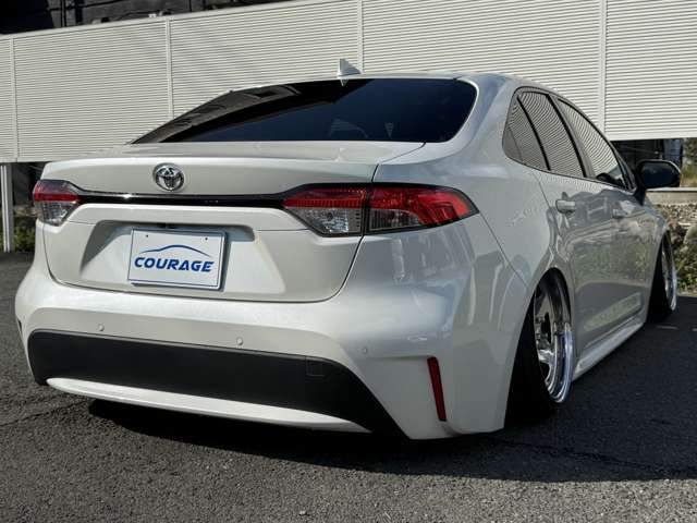 トヨタ カローラ １．８ Ｓ R1年 (関東) 99