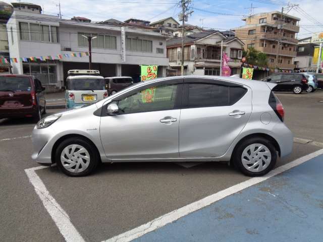 トヨタ アクア １．５ Ｓ スタイルブラック H30年 (九州・沖縄) 99