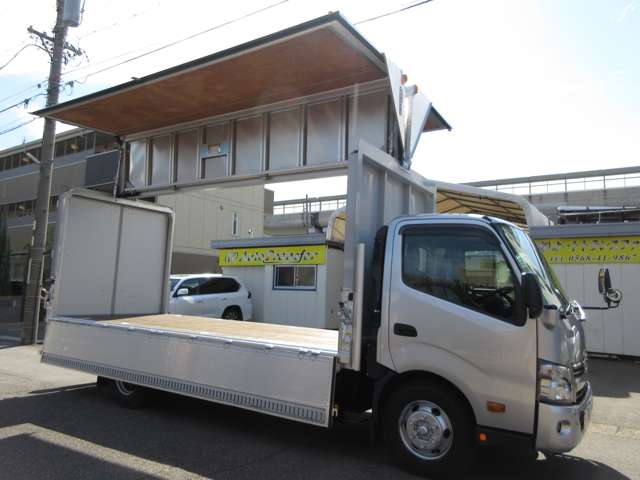 日野自動車 デュトロ パネルウイング ワイド超ロング ３．７５Ｔ積載 R1年 (東海) 99