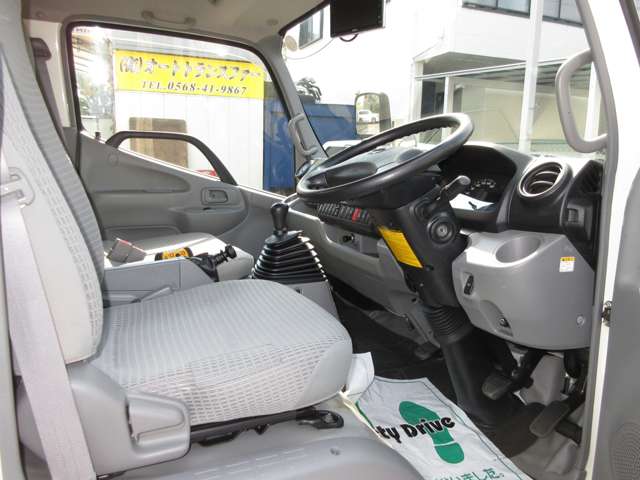日野自動車 デュトロ パネルバン H28年 (東海) 99
