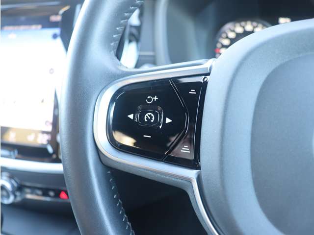 ボルボ Ｖ６０クロスカントリー Ｔ５ ＡＷＤ プロ ４ＷＤ R1年 (東海) 99