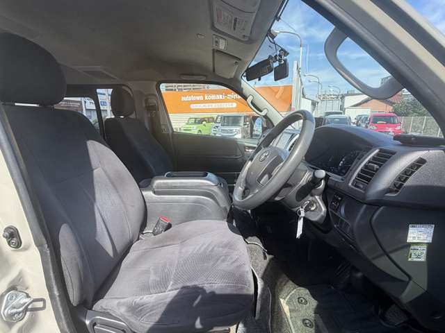 トヨタ ハイエースバン ３．０ スーパーＧＬ ロング ディーゼルターボ ４ＷＤ H26年 () 99