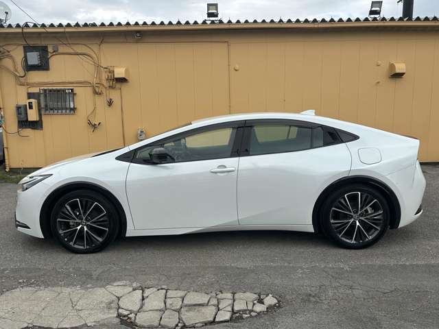 トヨタ プリウス ２．０ Ｚ R5年 (関東) 99