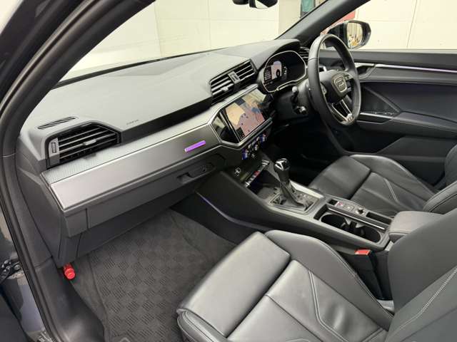 アウディ Ｑ３　スポーツバック ダイナミックエディション R6年 () 99