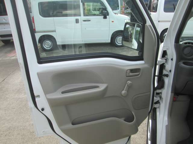 日産 ＮＶ１００クリッパー ６６０ ＤＸ セーフティパッケージ ハイルーフ ５ＡＧＳ車 R3年 (関東) 99