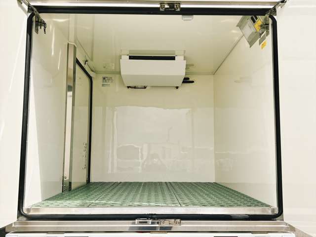 スズキ キャリイバン 低温冷蔵冷凍車 －３０℃設定 R5年 (関東) 99