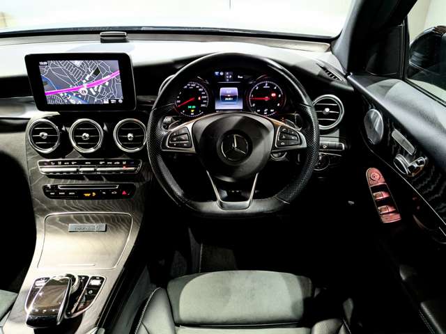 メルセデスベンツ ＧＬＣクラス ２２０ Ｄ ４マチック ローレウス エディション ディーゼルターボ ４ＷＤ R1年 () 99