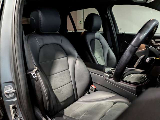 メルセデスベンツ ＧＬＣクラス ２２０ Ｄ ４マチック ローレウス エディション ディーゼルターボ ４ＷＤ R1年 () 99