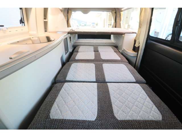 トヨタ ハイエースバン ホワイトハウス コンパス R1年 (九州・沖縄) 99
