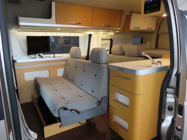 トヨタ ハイエースバン キャンピングカー H28年 (関東) 99