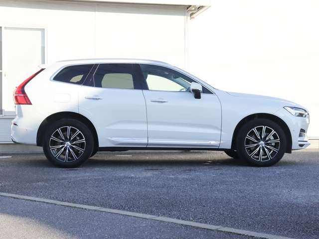 ボルボ ＸＣ６０ Ｔ５ ＡＷＤ インスクリプション ４ＷＤ R1年 (関東) 99